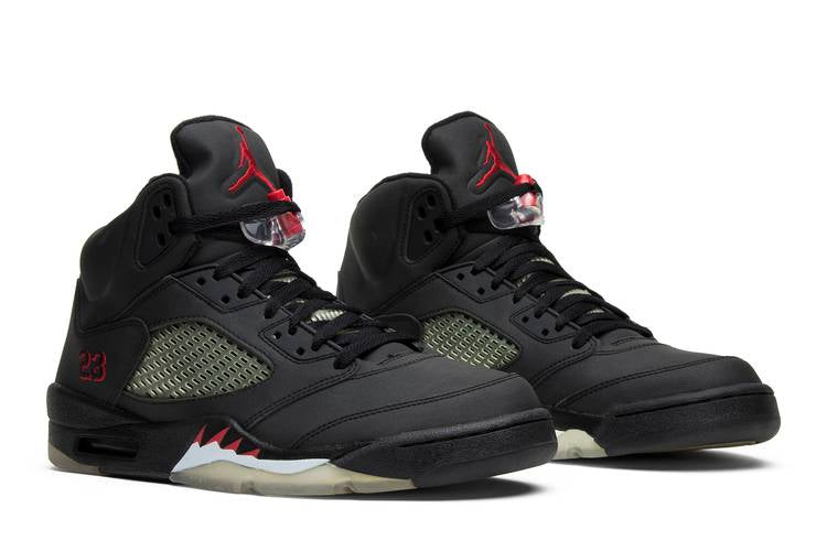 Air Jordan Raging Bull Pack (5/5)