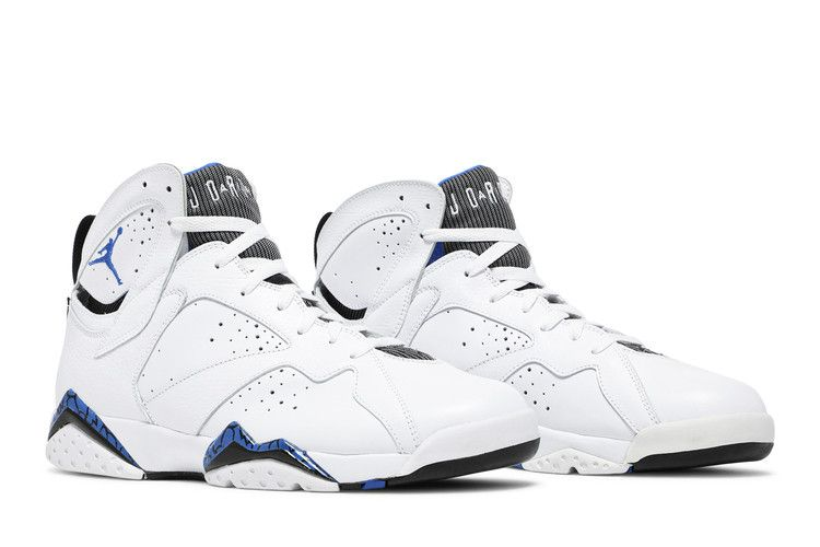 Air Jordan Defining Moments Pack (7/7)