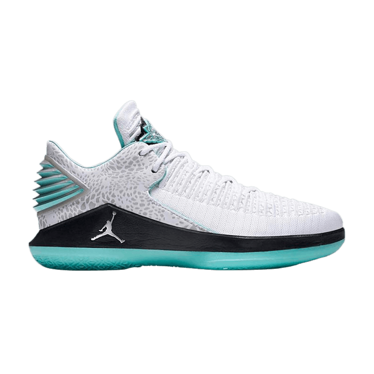 Air Jordan XXXII Low Guo Ailun PE