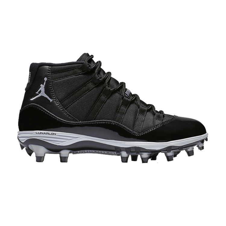 Air Jordan 11 Retro Cleat Black